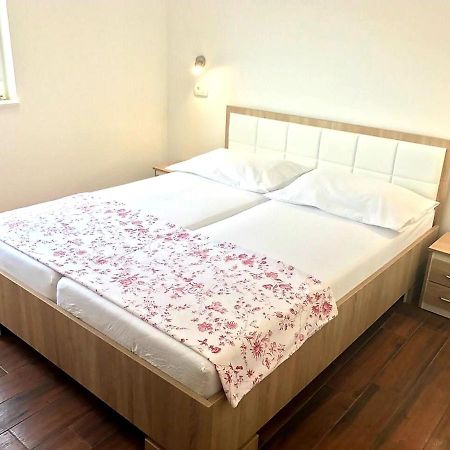 Apartmani Maki オミシュ エクステリア 写真