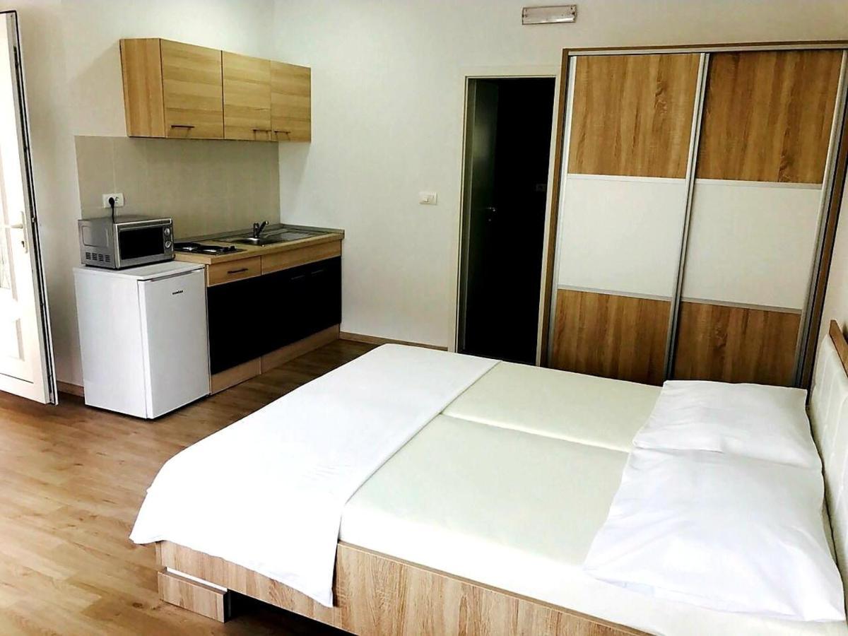 Apartmani Maki オミシュ エクステリア 写真